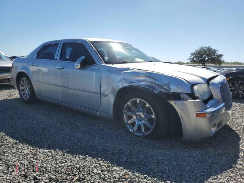 2005 Chrysler 300 (VIN 2C3AA63H95H657666) — фото 4 из 12
