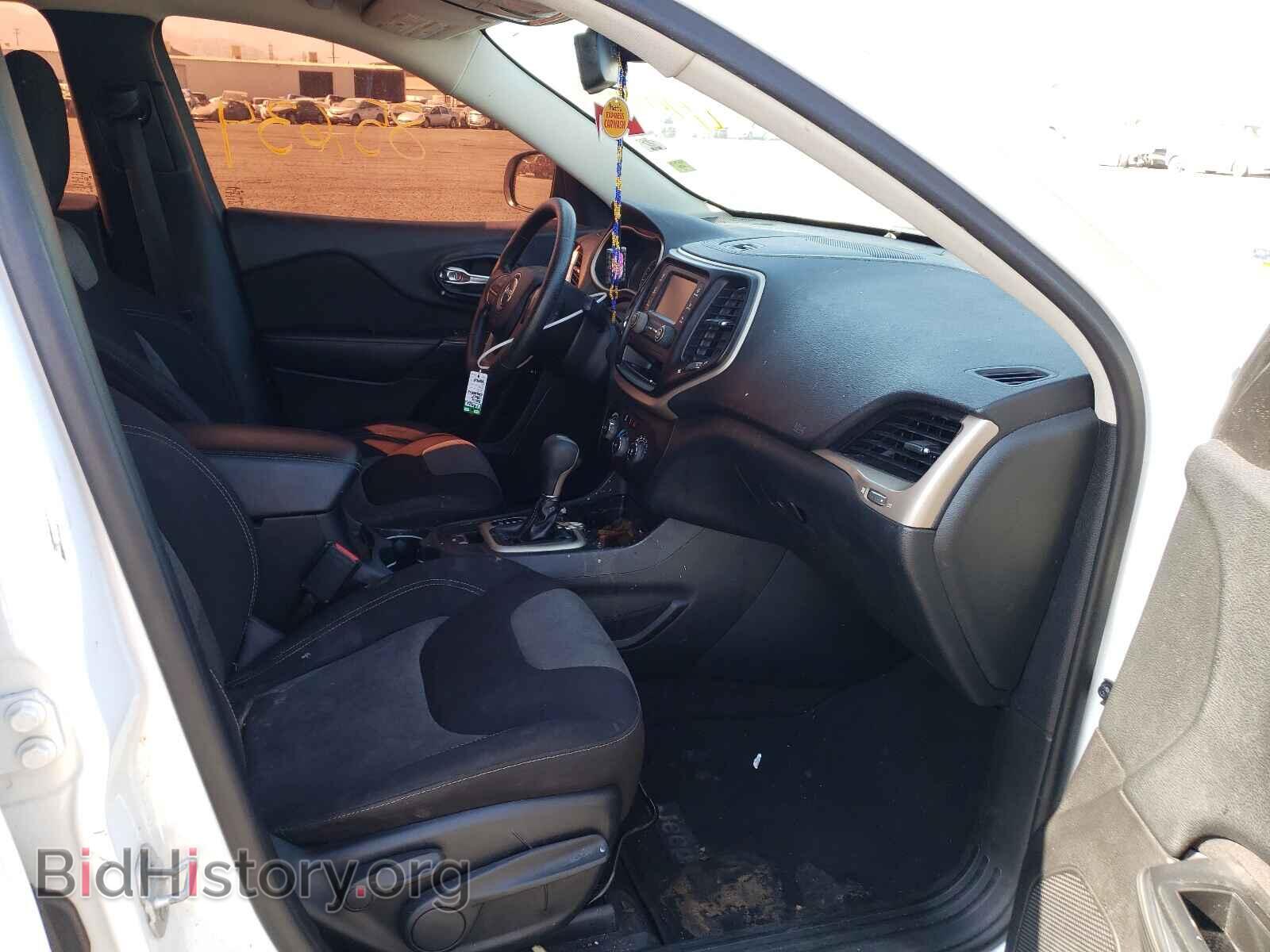 2016 JEEP CHEROKEE - VIN: 1C4PJLAB7GW190853 - Photo 5