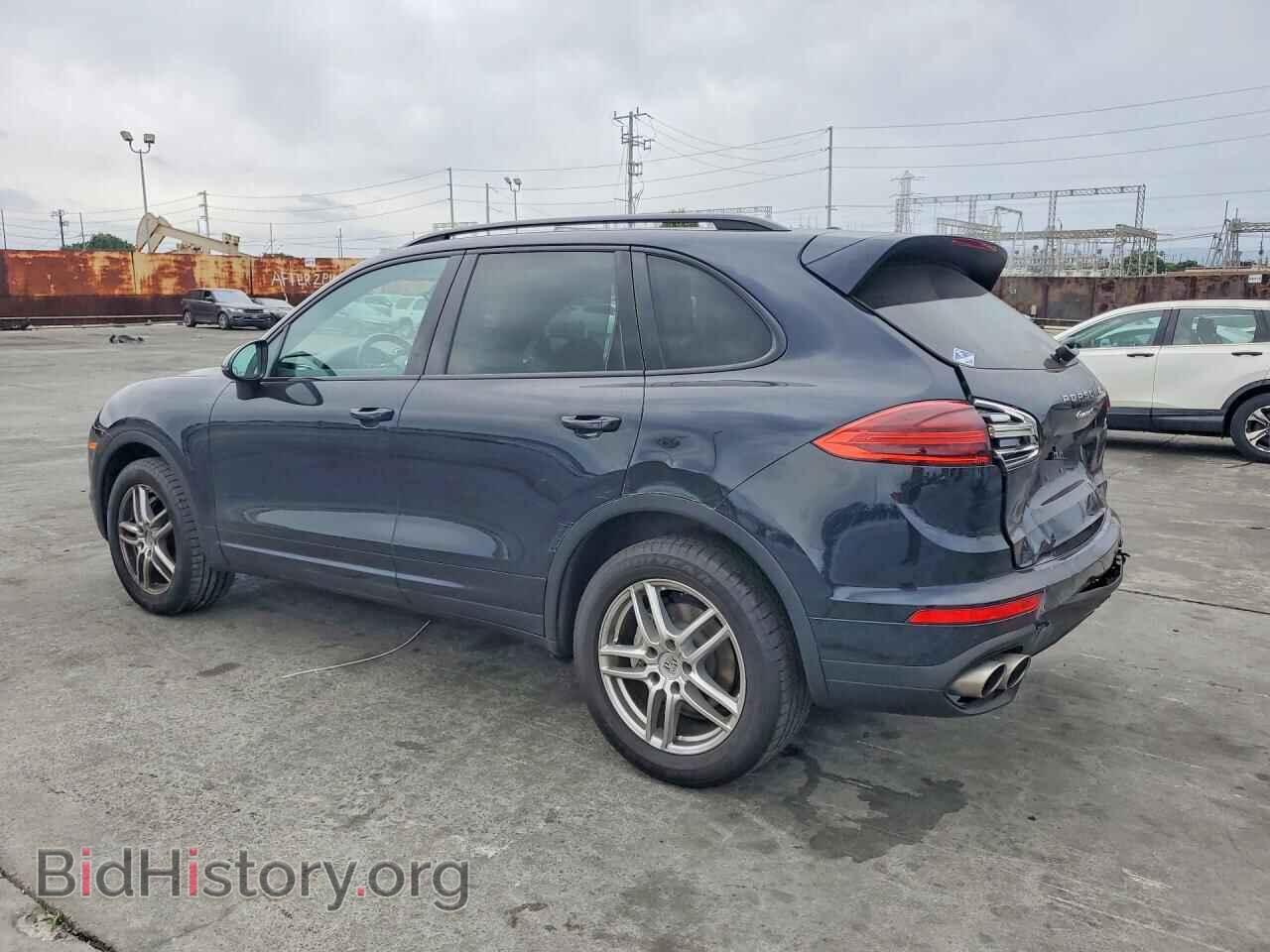 2017 PORSCHE CAYENNE - VIN: WP1AB2A21HLA50490 - Фото 2