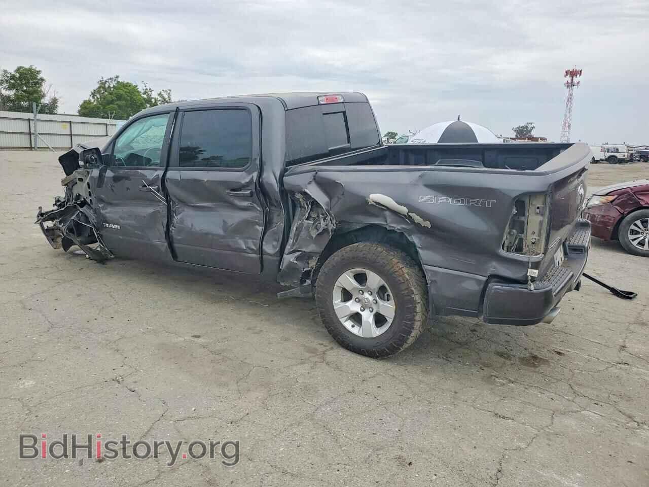 2020 RAM 1500 - VIN: 1C6SRFFT1LN163807 - Фото 2