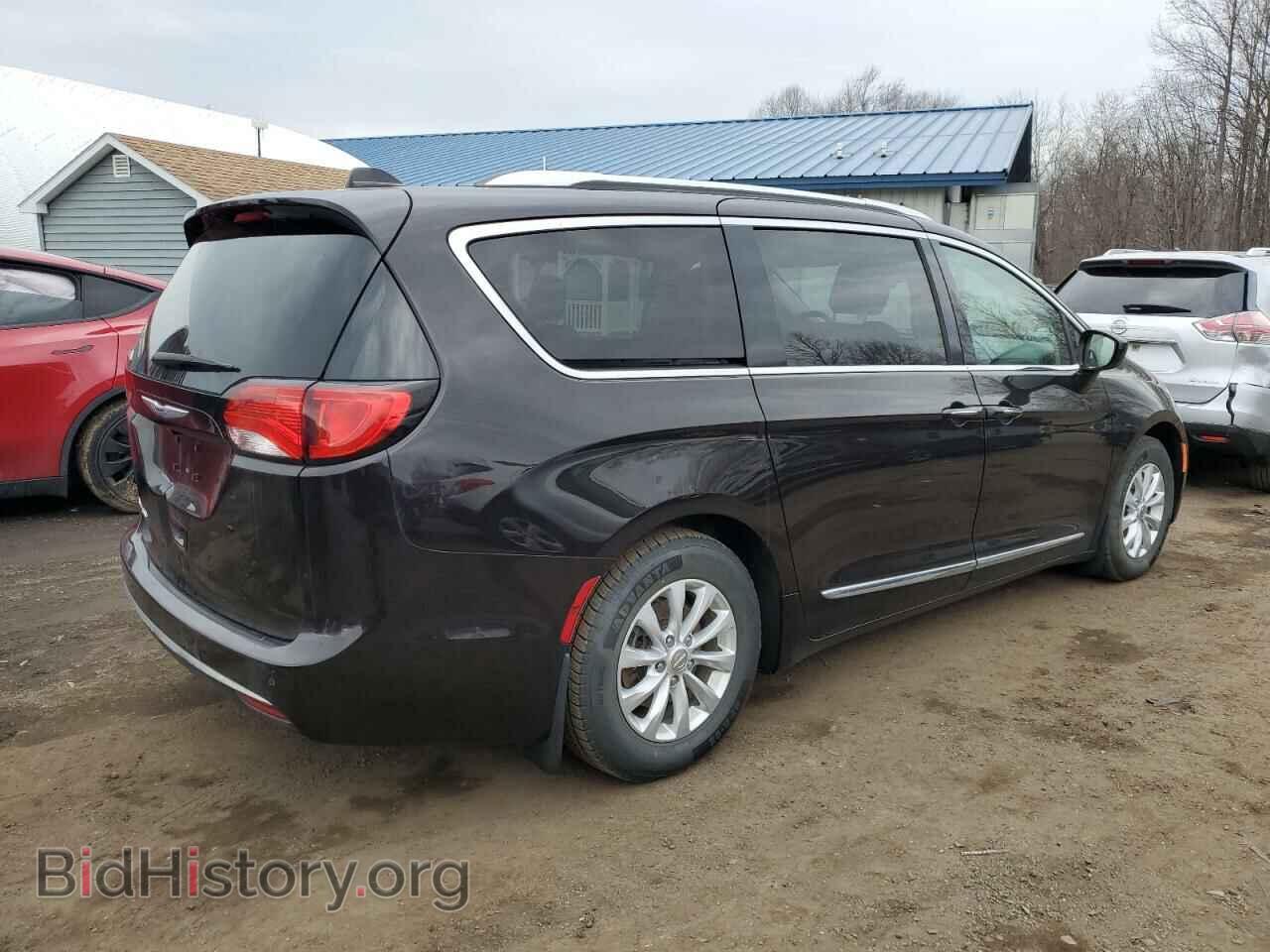 2018 CHRYSLER PACIFICA - VIN: 2C4RC1EG1JR257346 - Photo 3