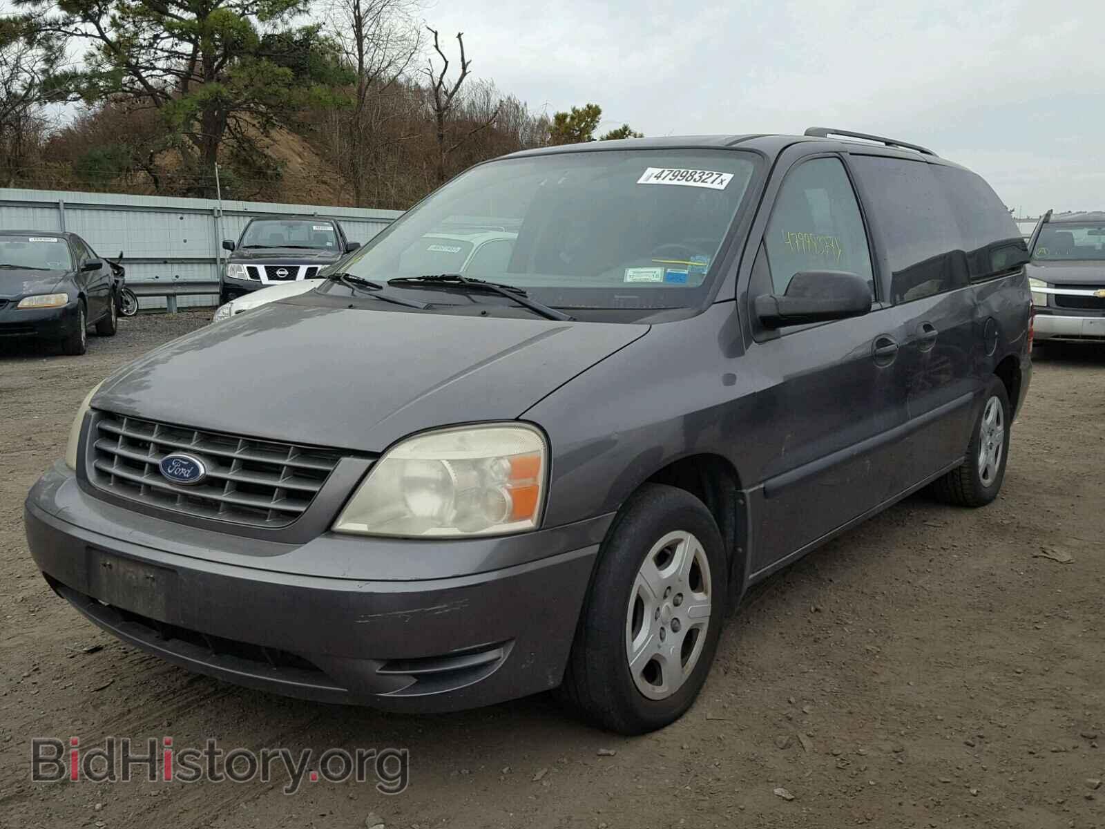 2005 FORD FREESTAR - VIN: 2FMDA51655BA77074 - Фото 2