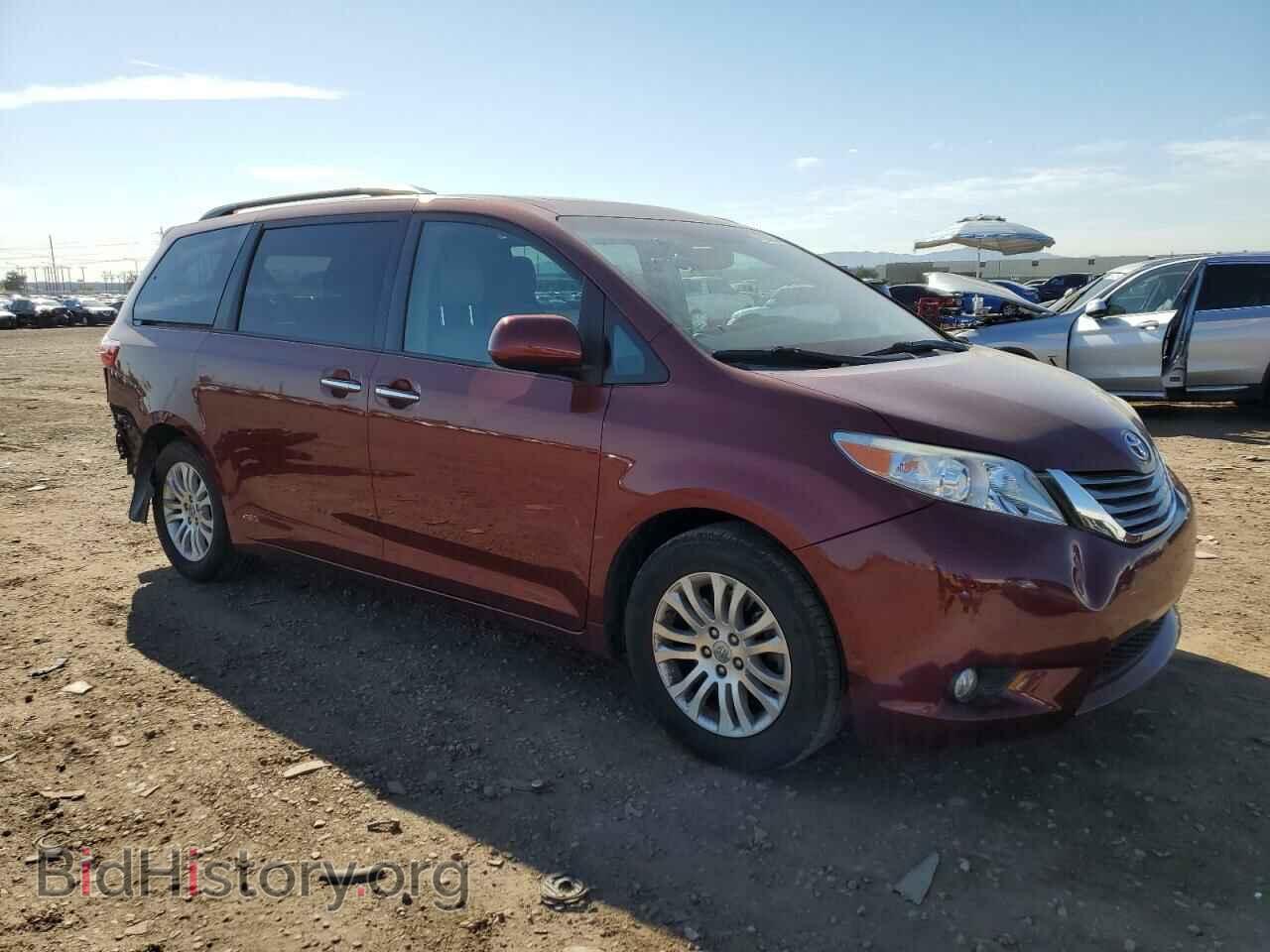 2017 TOYOTA All Models - VIN: 5TDYZ3DC8HS821774 - Фото 4