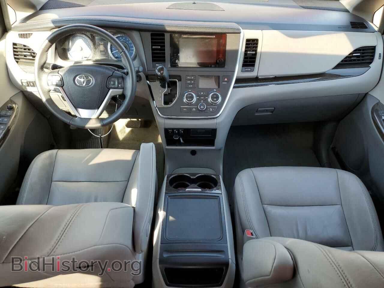2017 TOYOTA All Models - VIN: 5TDYZ3DC8HS821774 - Фото 8