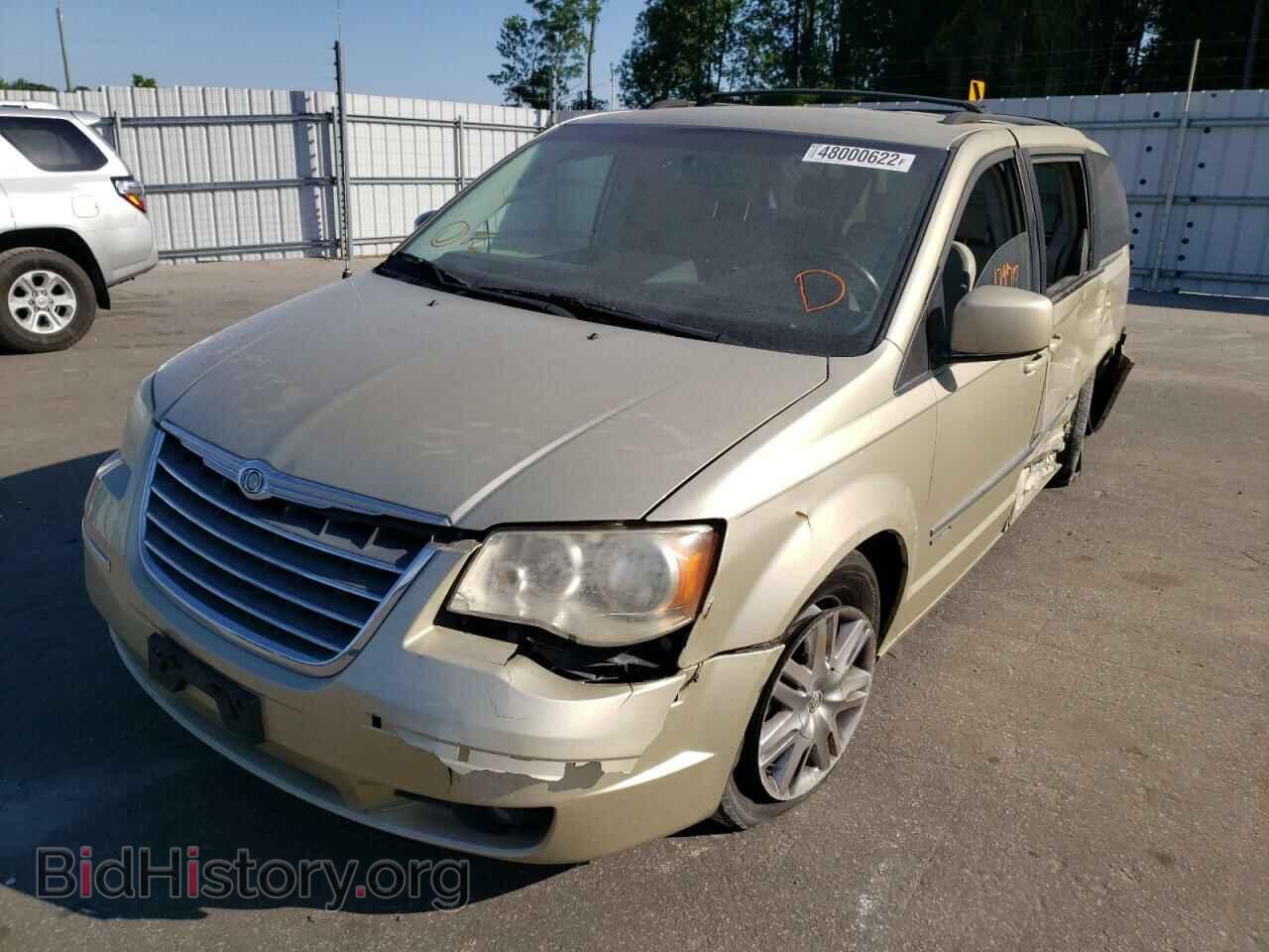 2010 CHRYSLER MINIVAN - VIN: 2A4RR5DX7AR298632 - Фото 2