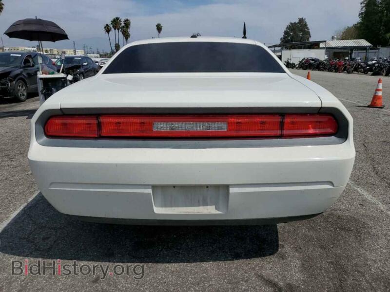 2009 Dodge CHALLENGER (VIN 2B3LJ44V09H535394) — photo 6 of 12