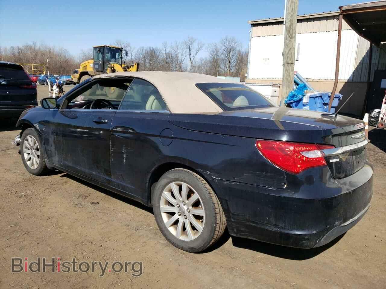 2013 CHRYSLER 200 - VIN: 1C3BCBEB2DN512006 - Photo 2