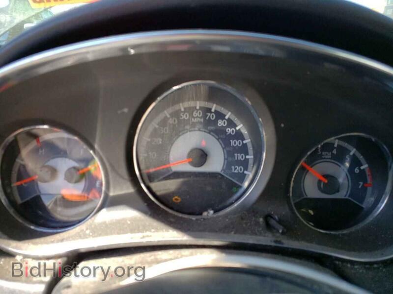 2013 Chrysler 200 (VIN 1C3BCBEB2DN512006) — photo 9 of 12