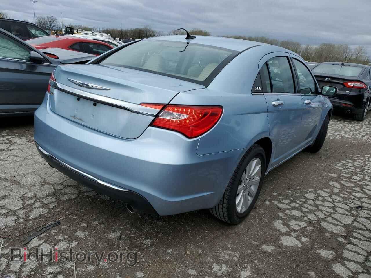 2013 CHRYSLER 200 - VIN: 1C3CCBCG3DN528069 - Фото 3