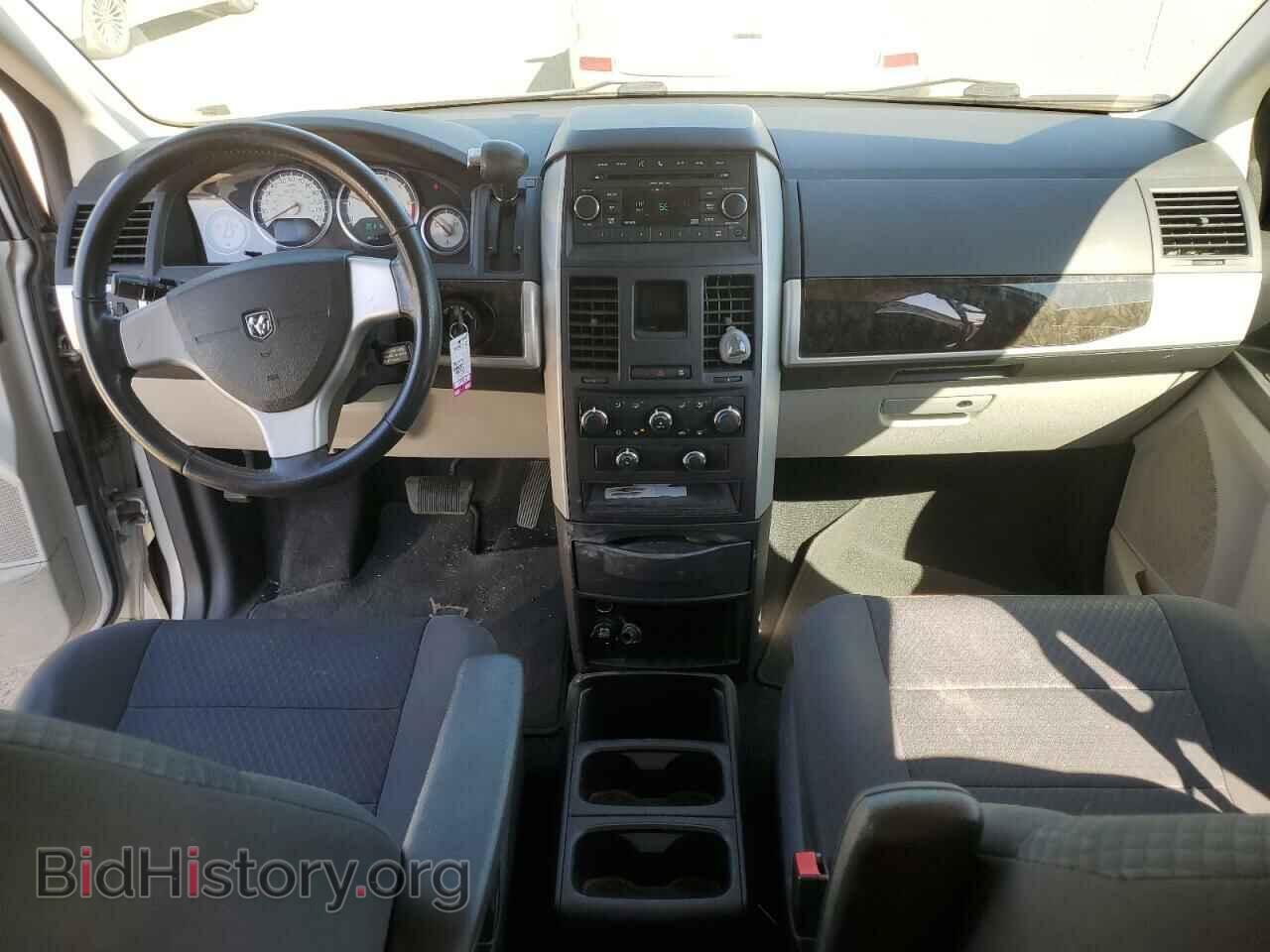 2010 DODGE CARAVAN - VIN: 2D4RN5D12AR251282 - Фото 8