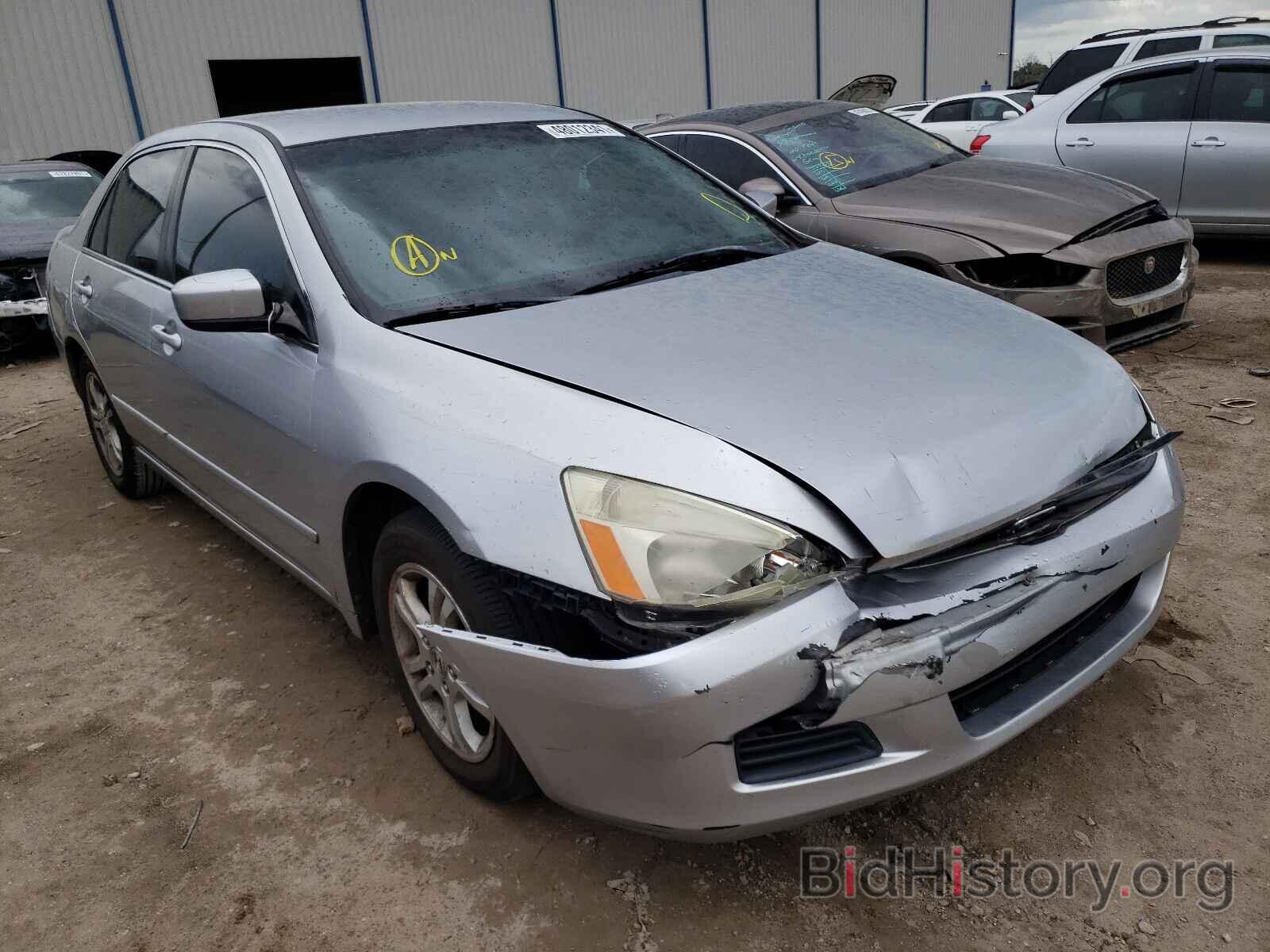 Photo 1HGCM55396A068304 - HONDA ACCORD 2006