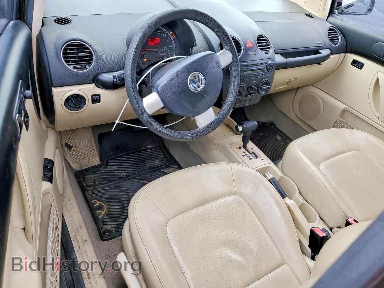 2010 VOLKSWAGEN BEETLE - VIN: 3VWPG3AG3AM018186 - Photo 8