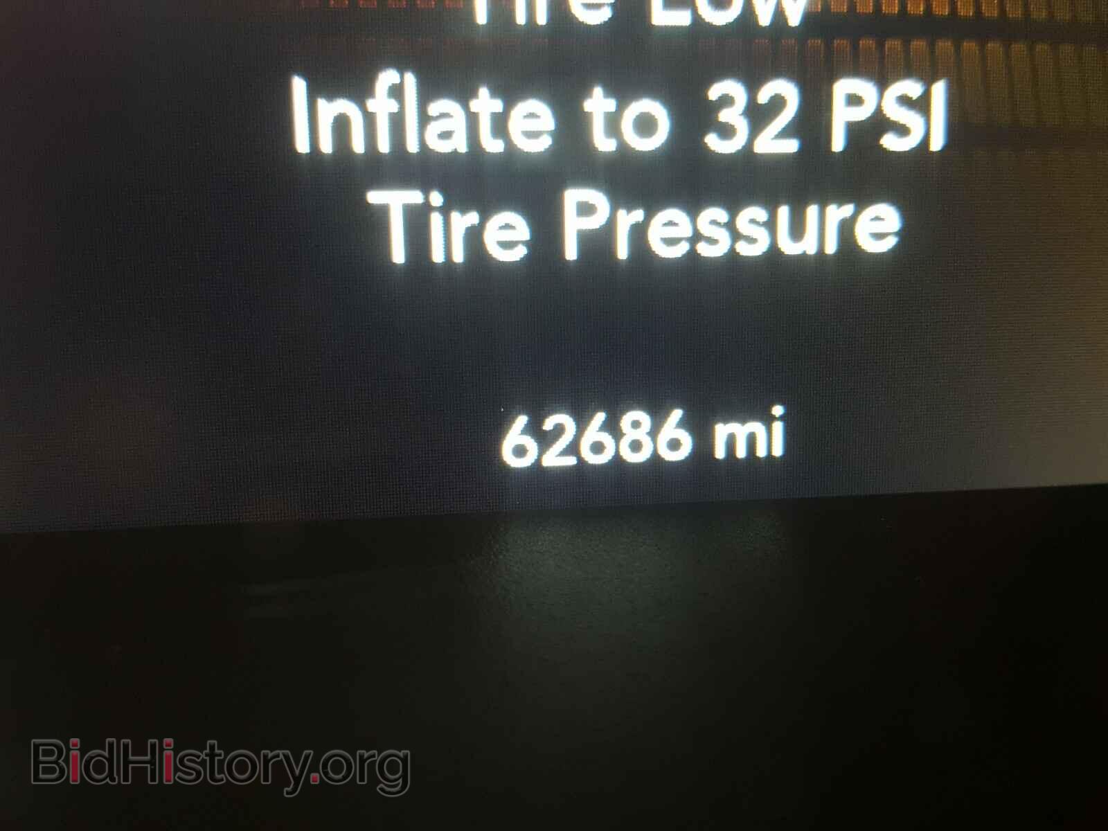 2015 DODGE CHALLENGER - VIN: 2C3CDZAT7FH759283 - Фото 8