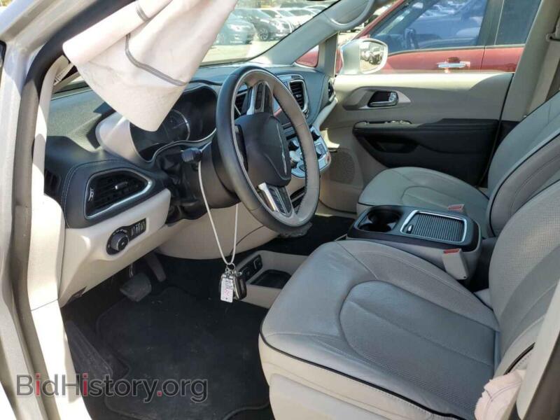 2019 Chrysler PACIFICA (VIN 2C4RC1N71KR508917) — photo 7 of 13