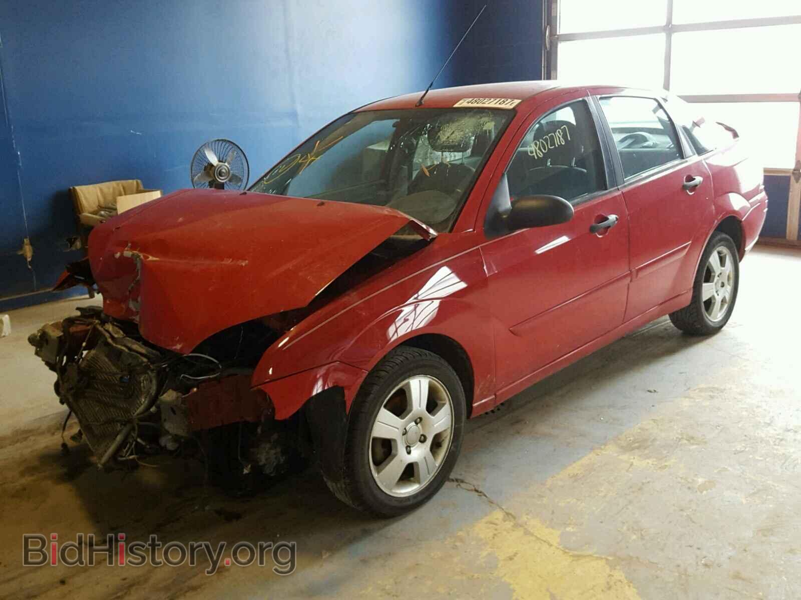 2005 FORD FOCUS - VIN: 1FAFP34N75W223059 - Фото 2
