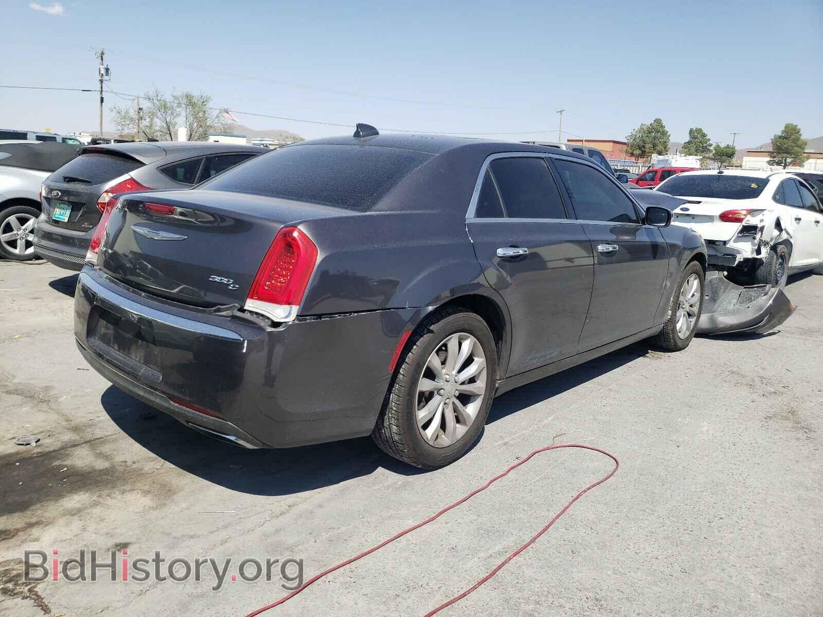 2016 CHRYSLER 300 - VIN: 2C3CCAKG3GH234342 - Фото 4