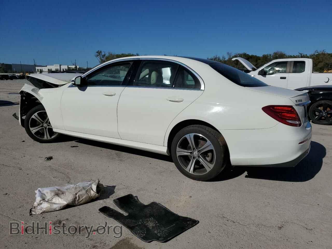 2017 MERCEDES-BENZ E-CLASS - VIN: WDDZF4KBXHA132934 - Фото 2