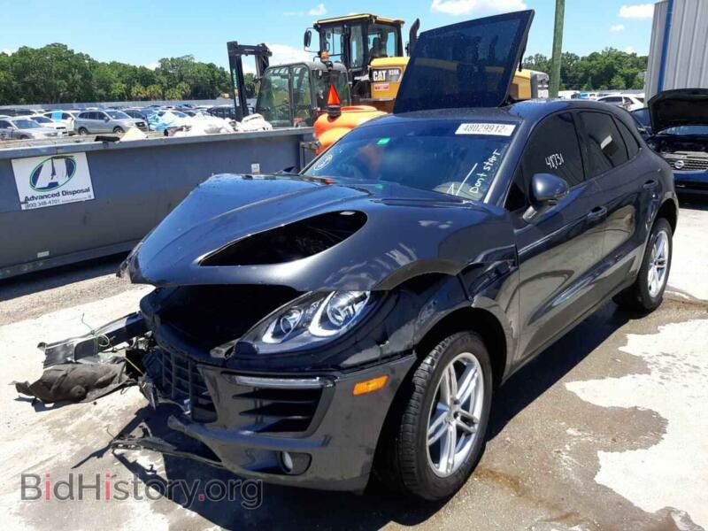 2017 Porsche MACAN (VIN WP1AA2A53HLB00478) — photo 2 of 10