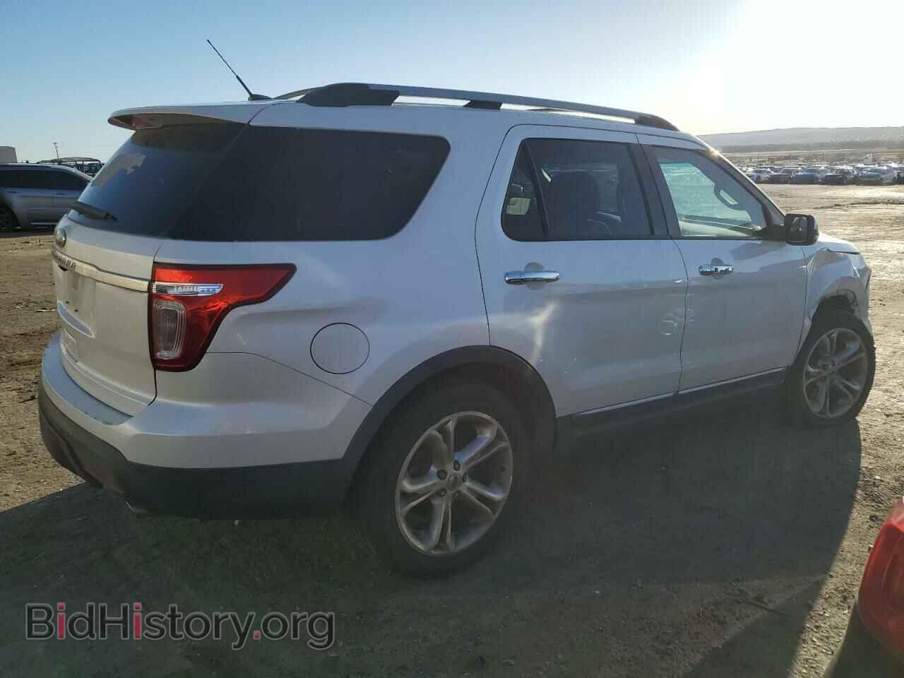 2011 FORD EXPLORER - VIN: 1FMHK7F82BGA90552 - Фото 3