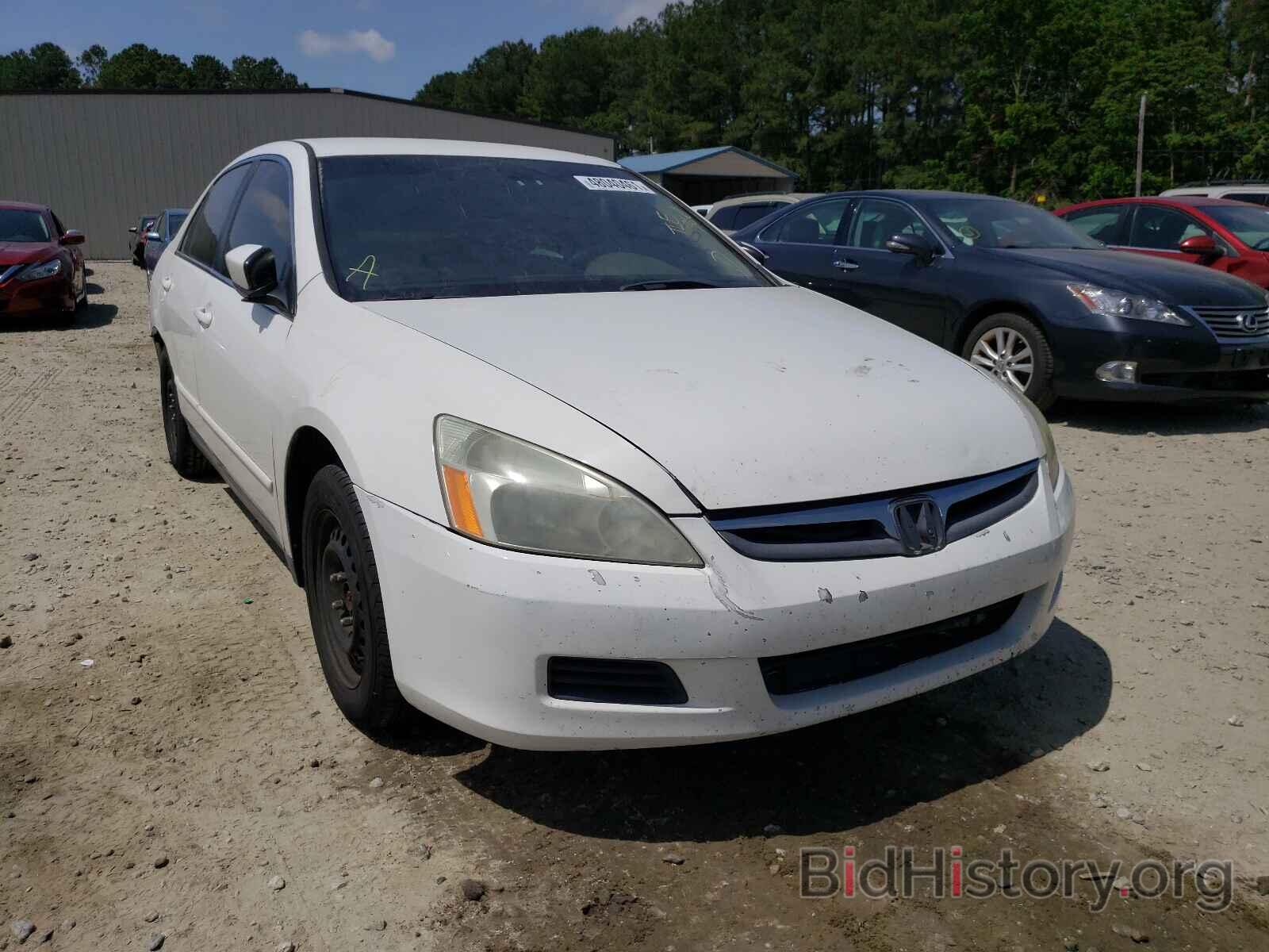 Photo 1HGCM56476A135750 - HONDA ACCORD 2006