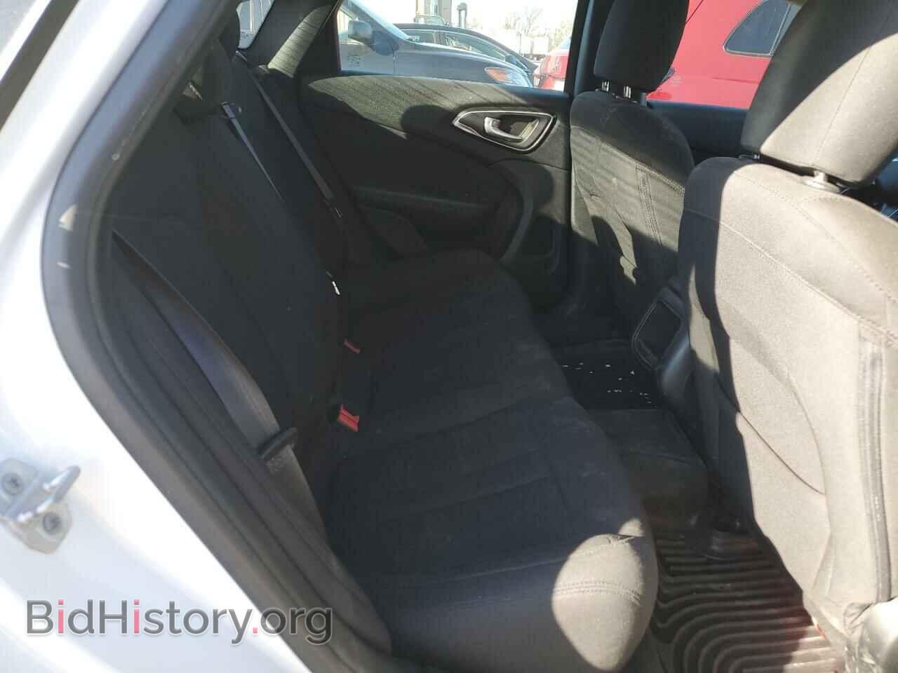 2016 CHRYSLER 200 - VIN: 1C3CCCAB7GN166300 - Photo 10