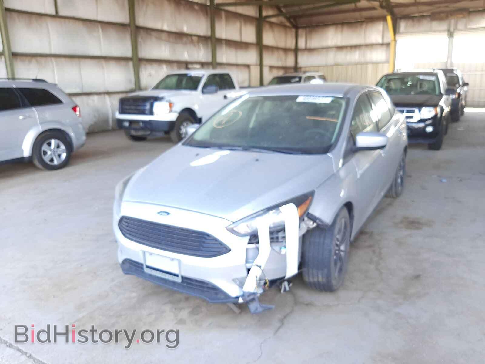 2018 FORD FOCUS - VIN: 1FADP3FE5JL268923 - Фото 2