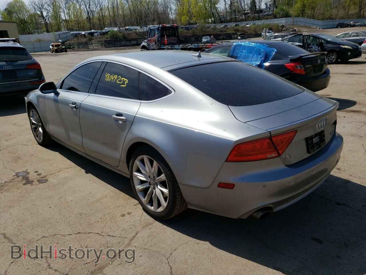 2012 AUDI A7 - VIN: WAUYGAFC3CN142188 - Photo 2