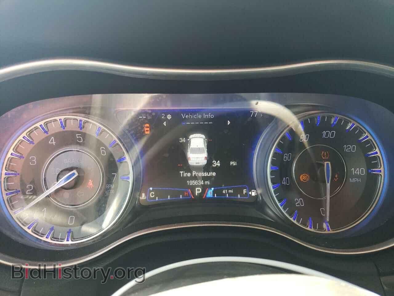 2016 CHRYSLER 300 - VIN: 2C3CCAAG2GH282531 - Фото 9