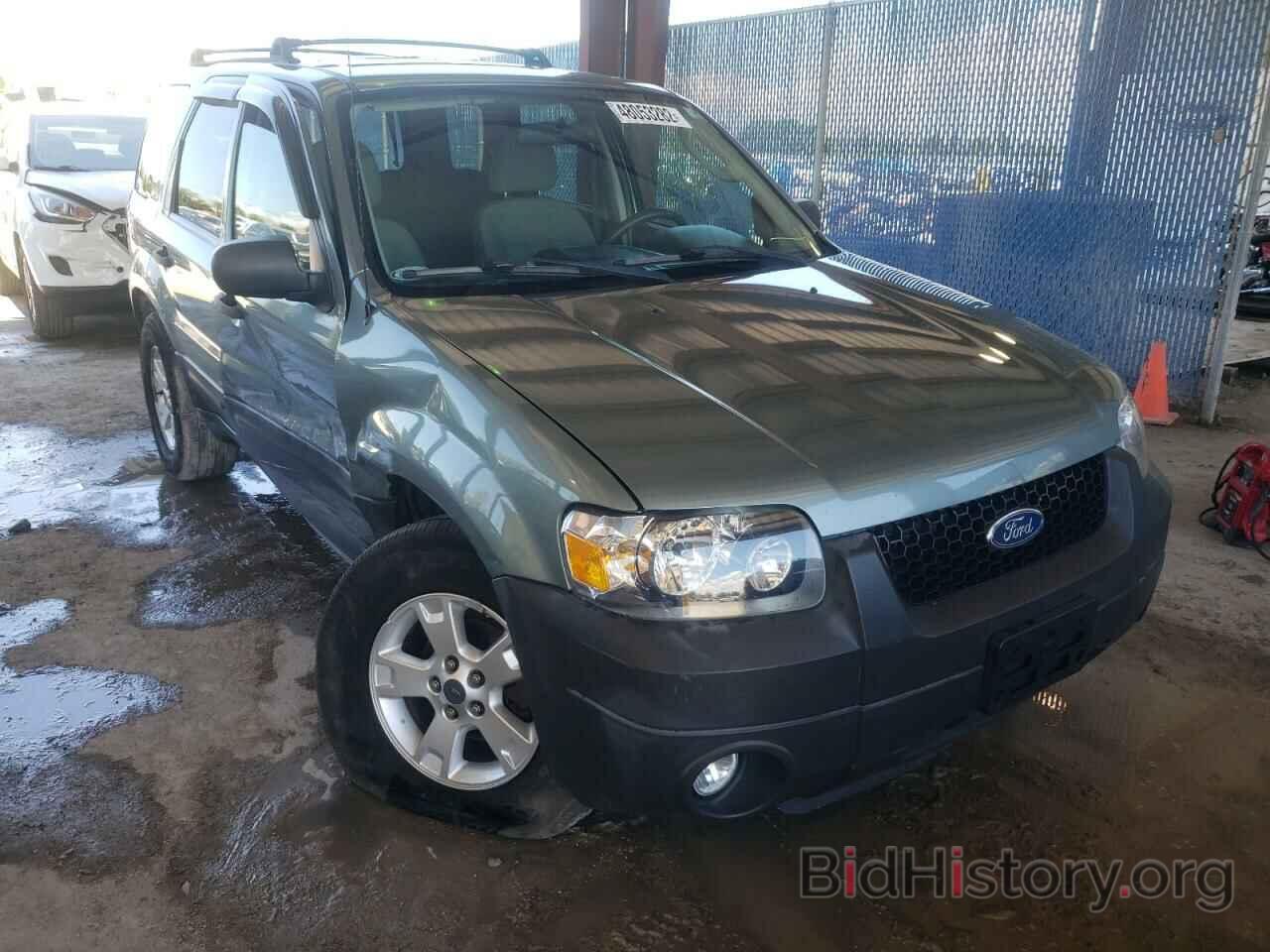 Photo 1FMYU03177KB44702 - FORD ESCAPE 2007