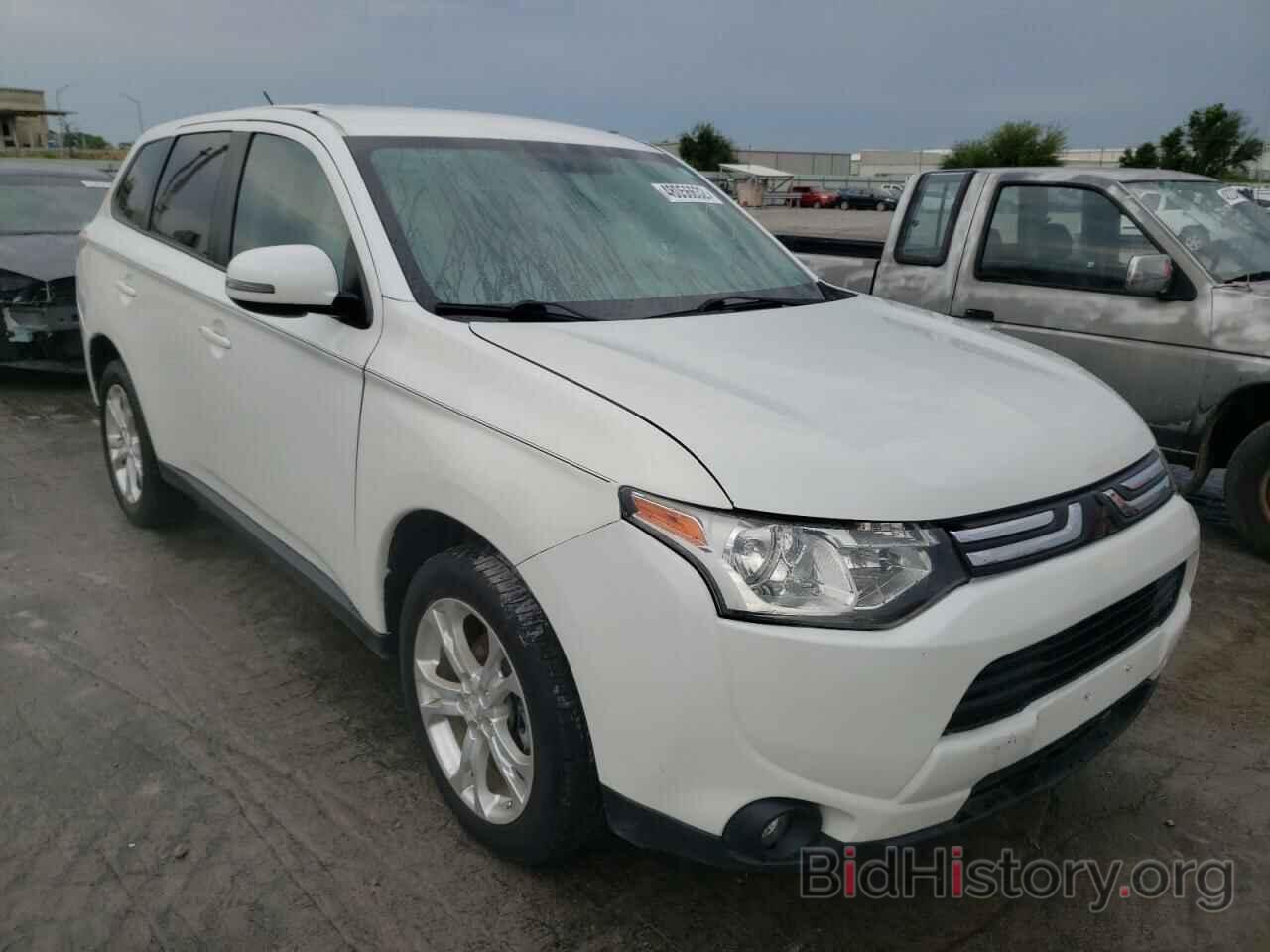 Фотография JA4AZ3A33EZ015321 - MITSUBISHI OUTLANDER 2014