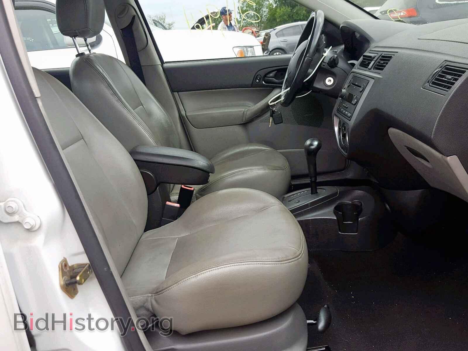 2005 FORD FOCUS - VIN: 3FAFP37N65R135506 - Фото 5