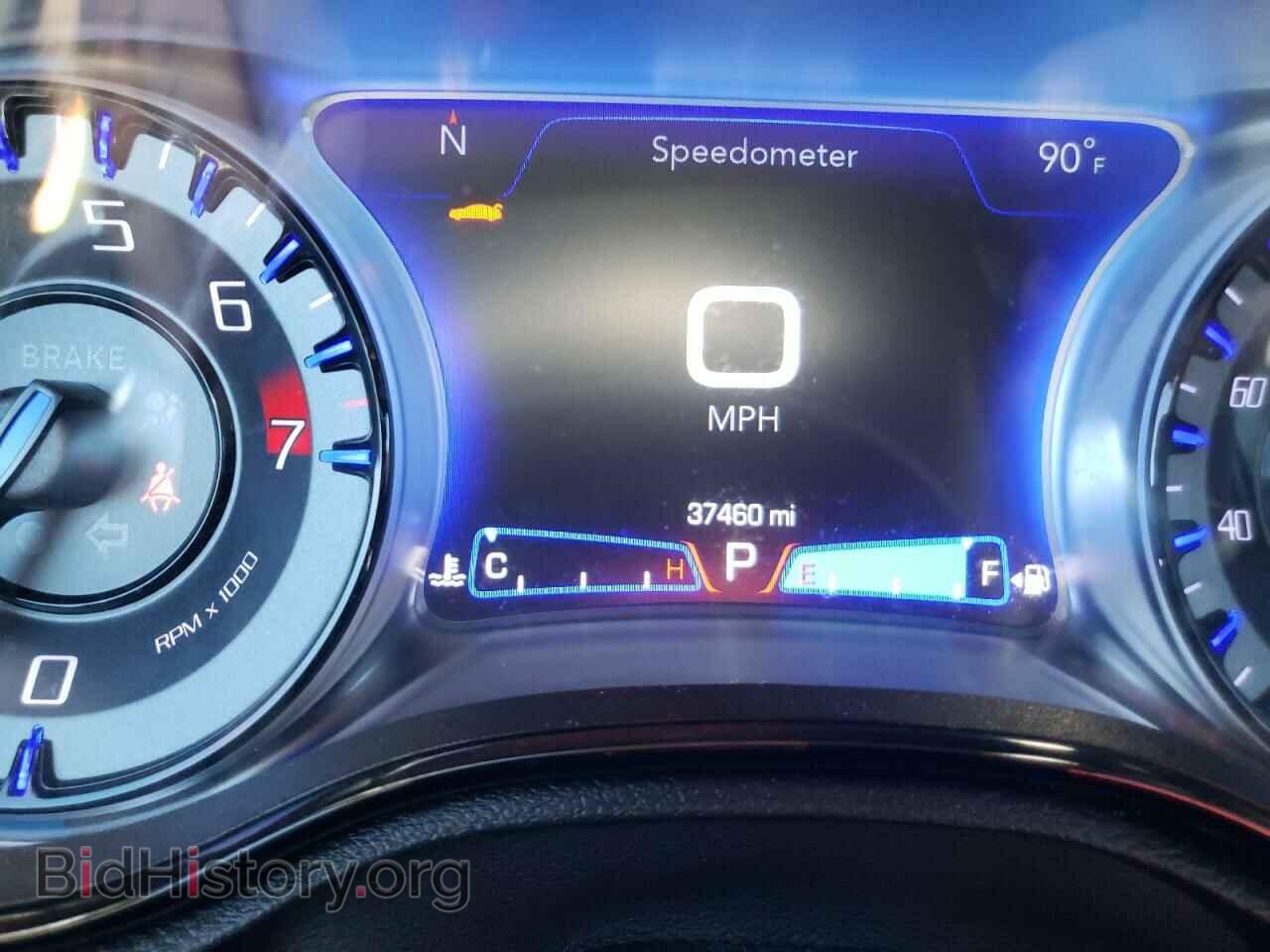 2019 CHRYSLER 300 - VIN: 2C3CCABG8KH708200 - Photo 8