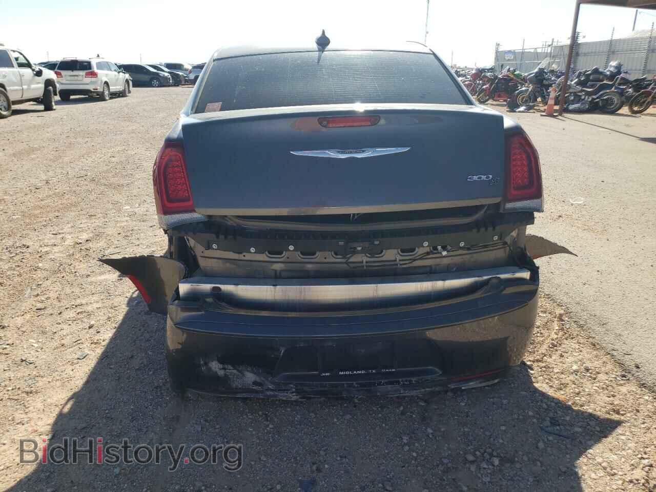 2019 CHRYSLER 300 - VIN: 2C3CCABG8KH708200 - Photo 9