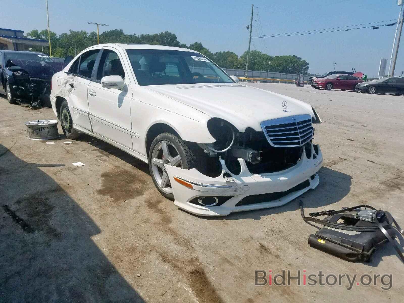 Photo WDBUF87X89B380402 - MERCEDES-BENZ E CLASS 2009