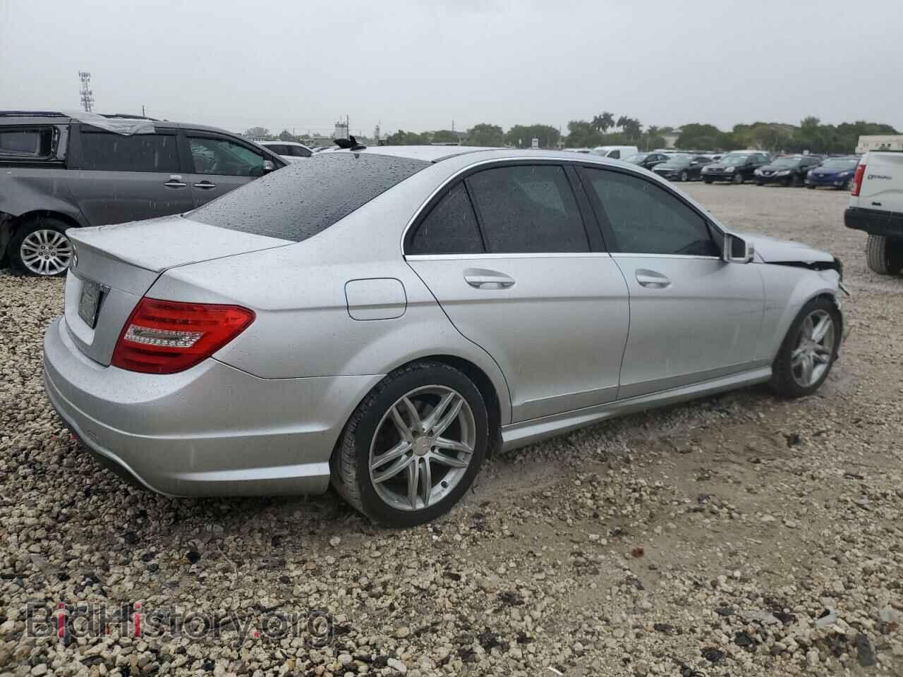 2013 MERCEDES-BENZ C-CLASS - VIN: WDDGF4HB1DA769414 - Фото 3