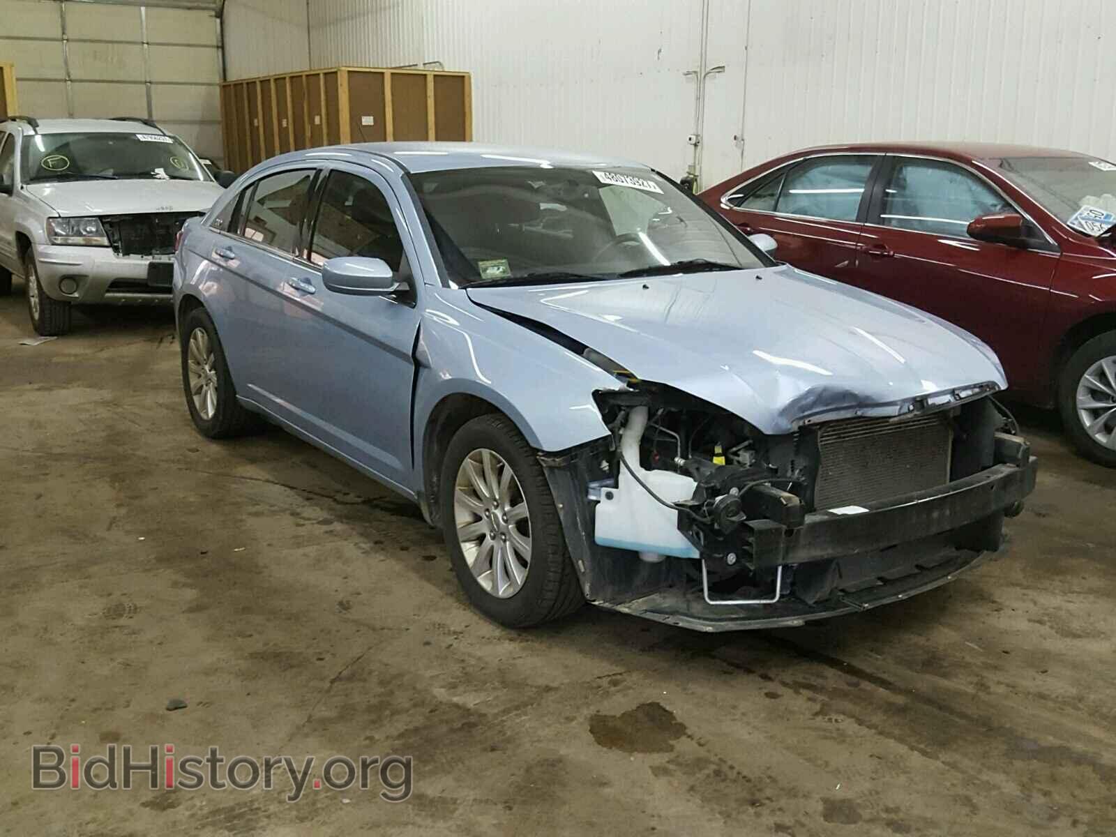 Фотография 1C3CCBBBXDN513784 - CHRYSLER 200 2013