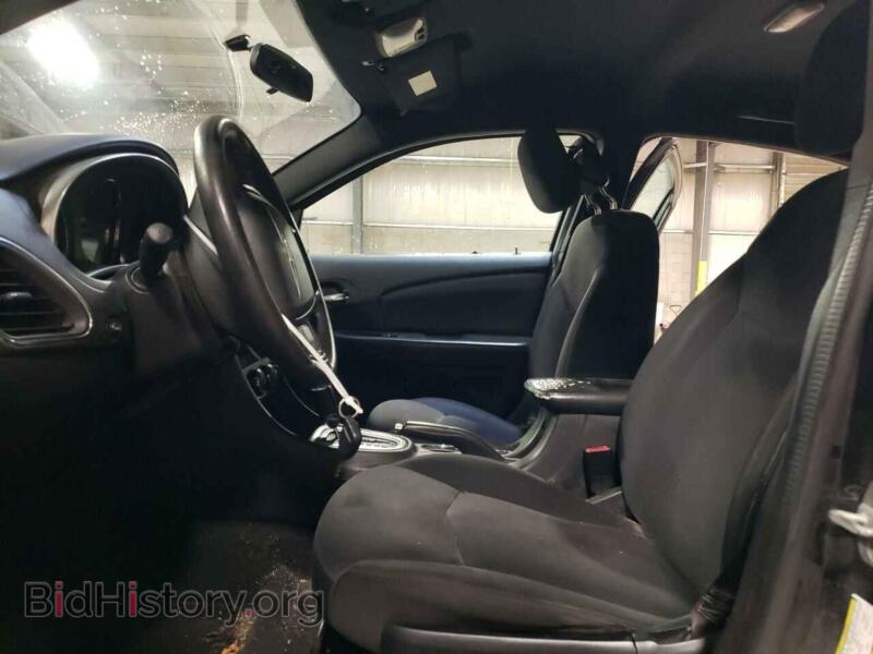 2013 Chrysler 200 (VIN 1C3CCBAB2DN705198) — photo 7 of 12