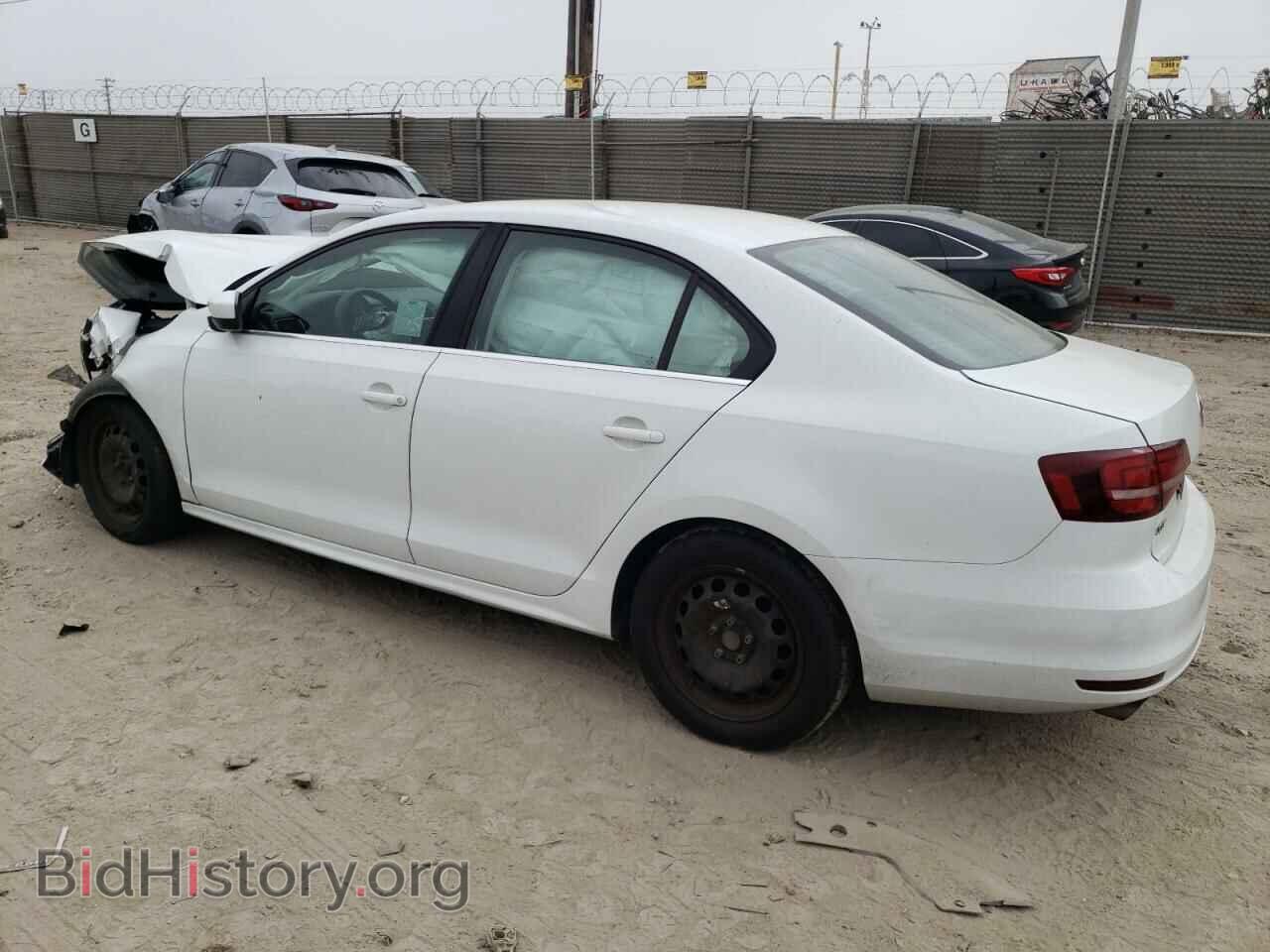 2017 VOLKSWAGEN JETTA - VIN: 3VW2B7AJ2HM379804 - Фото 2