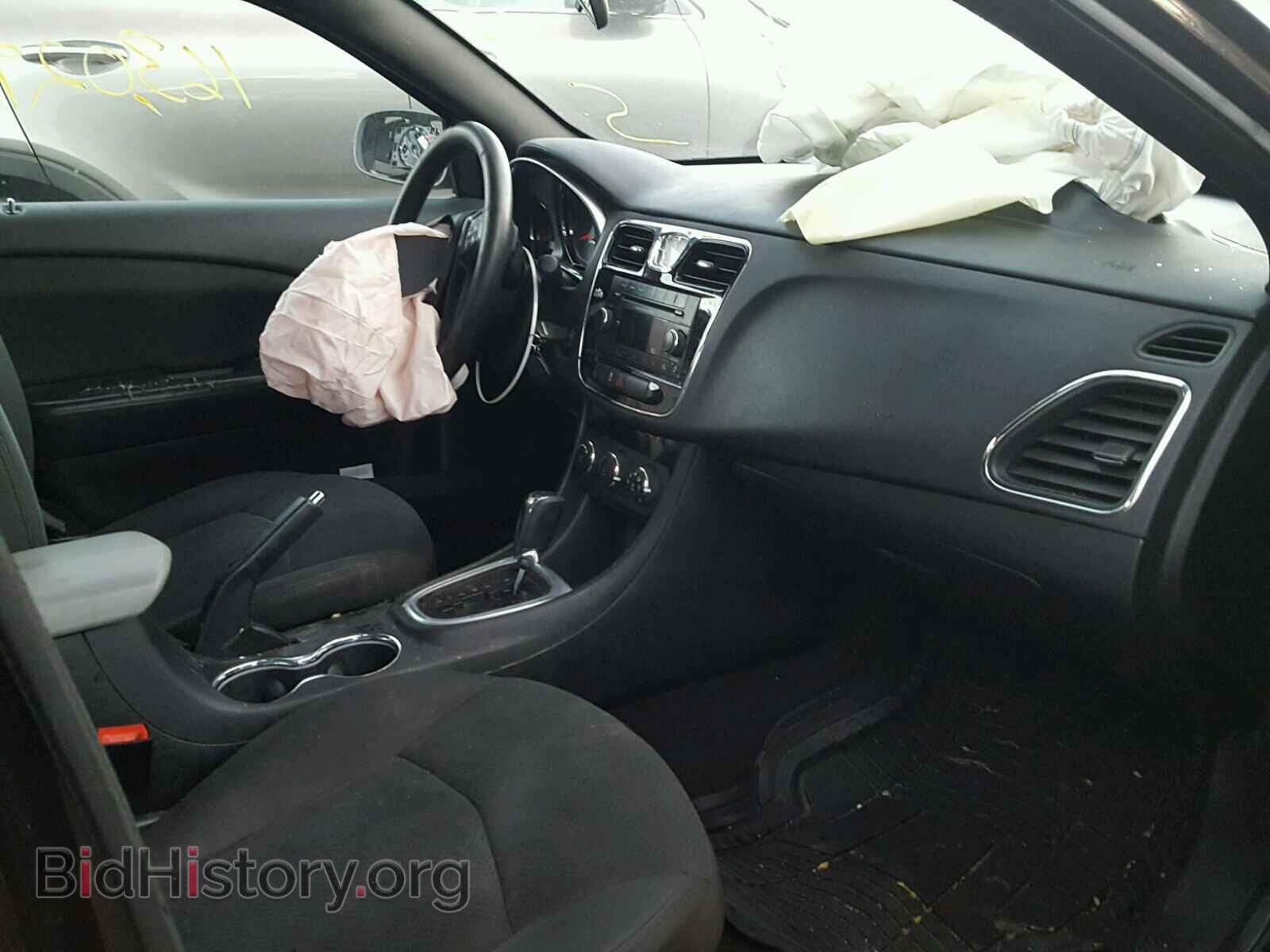 2012 CHRYSLER 200 - VIN: 1C3CCBAB2CN138361 - Фото 5