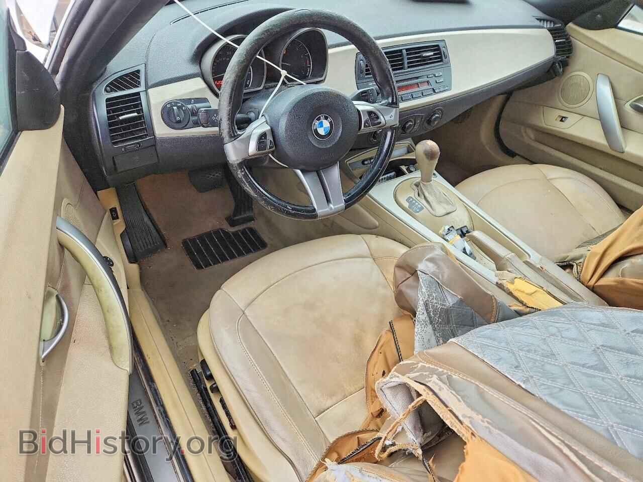 2005 BMW Z4 - VIN: 4USBT33505LS53666 - Photo 8