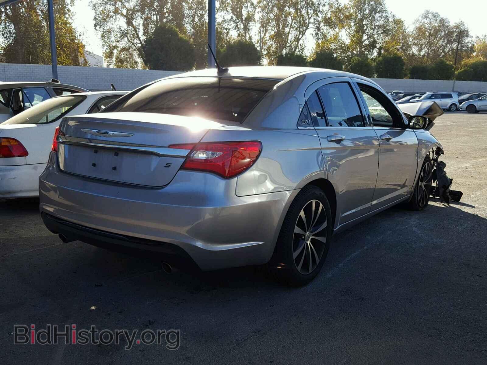 2013 CHRYSLER 200 - VIN: 1C3CCBCG2DN747458 - Фото 4