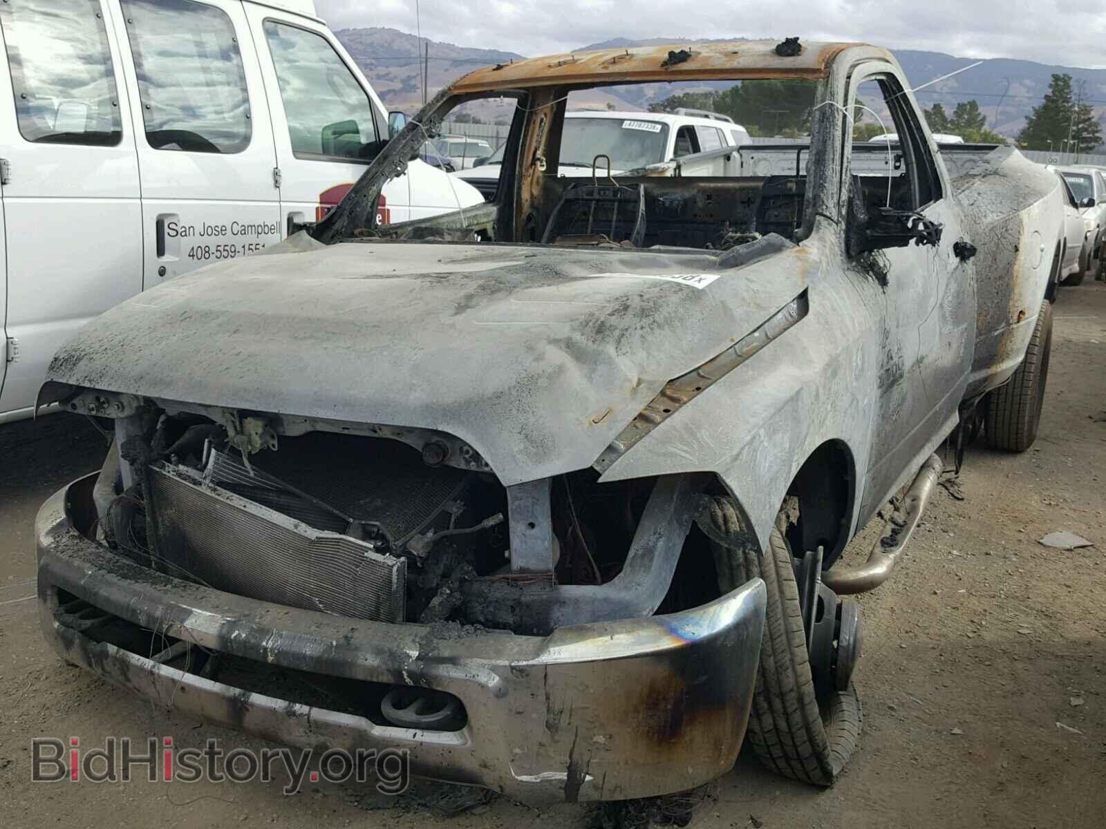 2013 RAM 3500 ST - VIN: 3C63RPAL6DG617660 - Фото 2