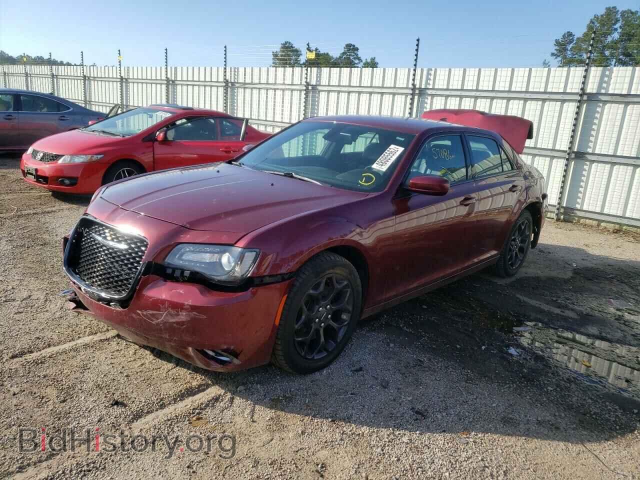 2019 CHRYSLER 300 - VIN: 2C3CCAGG7KH611014 - Photo 2