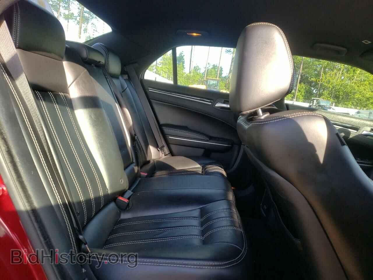2019 CHRYSLER 300 - VIN: 2C3CCAGG7KH611014 - Photo 6