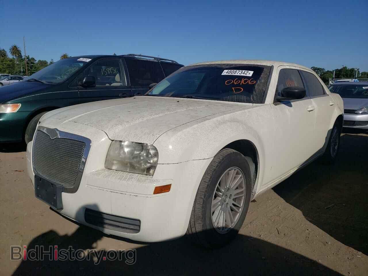 2009 CHRYSLER 300 - VIN: 2C3LA43D89H514384 - Фото 2