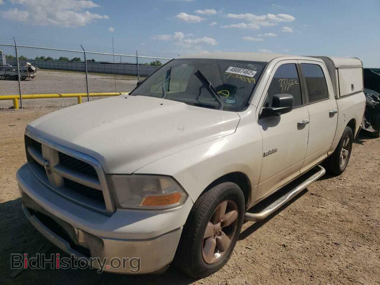 2009 DODGE RAM 1500 - VIN: 1D3HB13P59S704389 - Фото 2