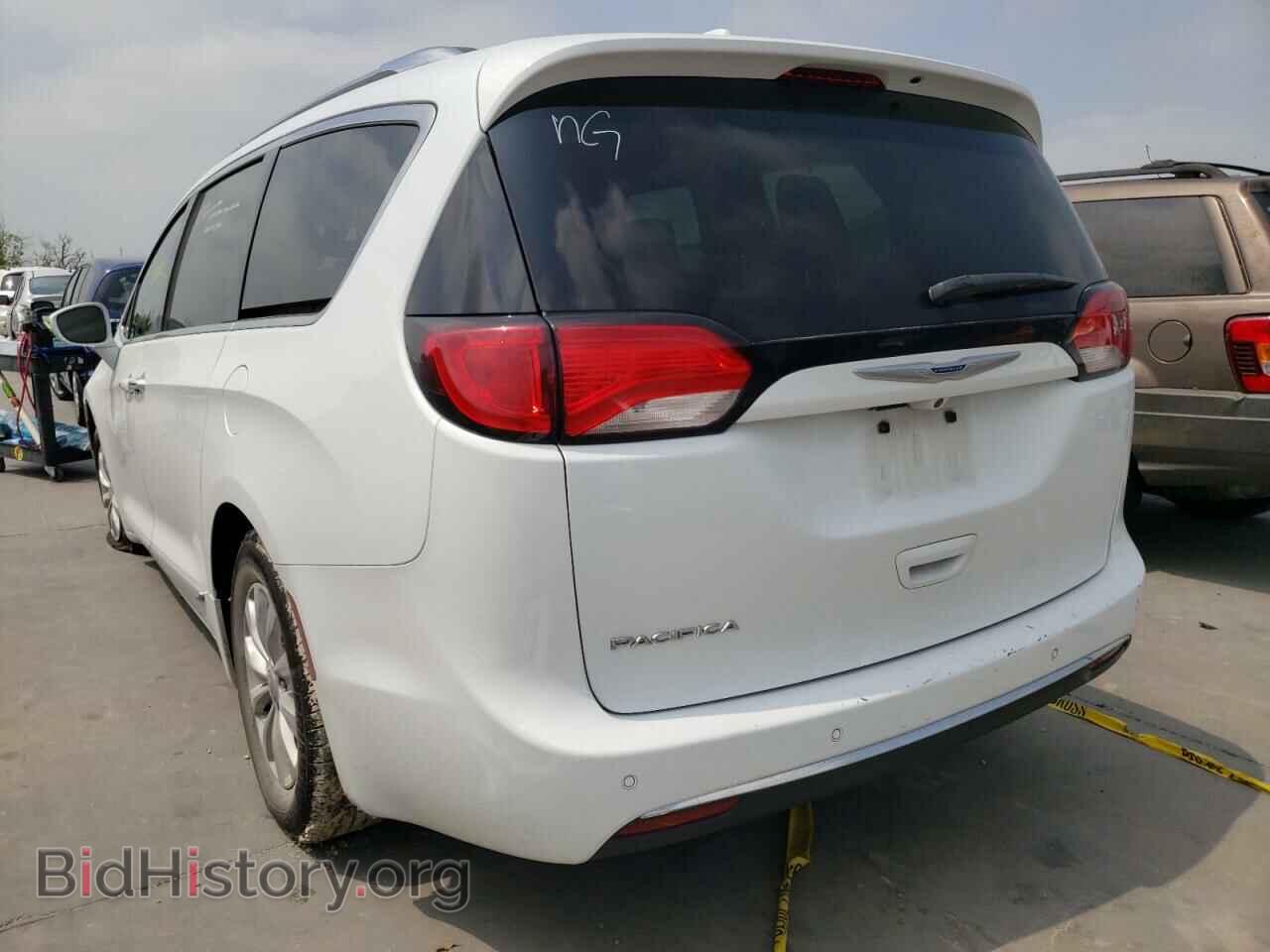 2019 CHRYSLER PACIFICA - VIN: 2C4RC1BG4KR582854 - Фото 3