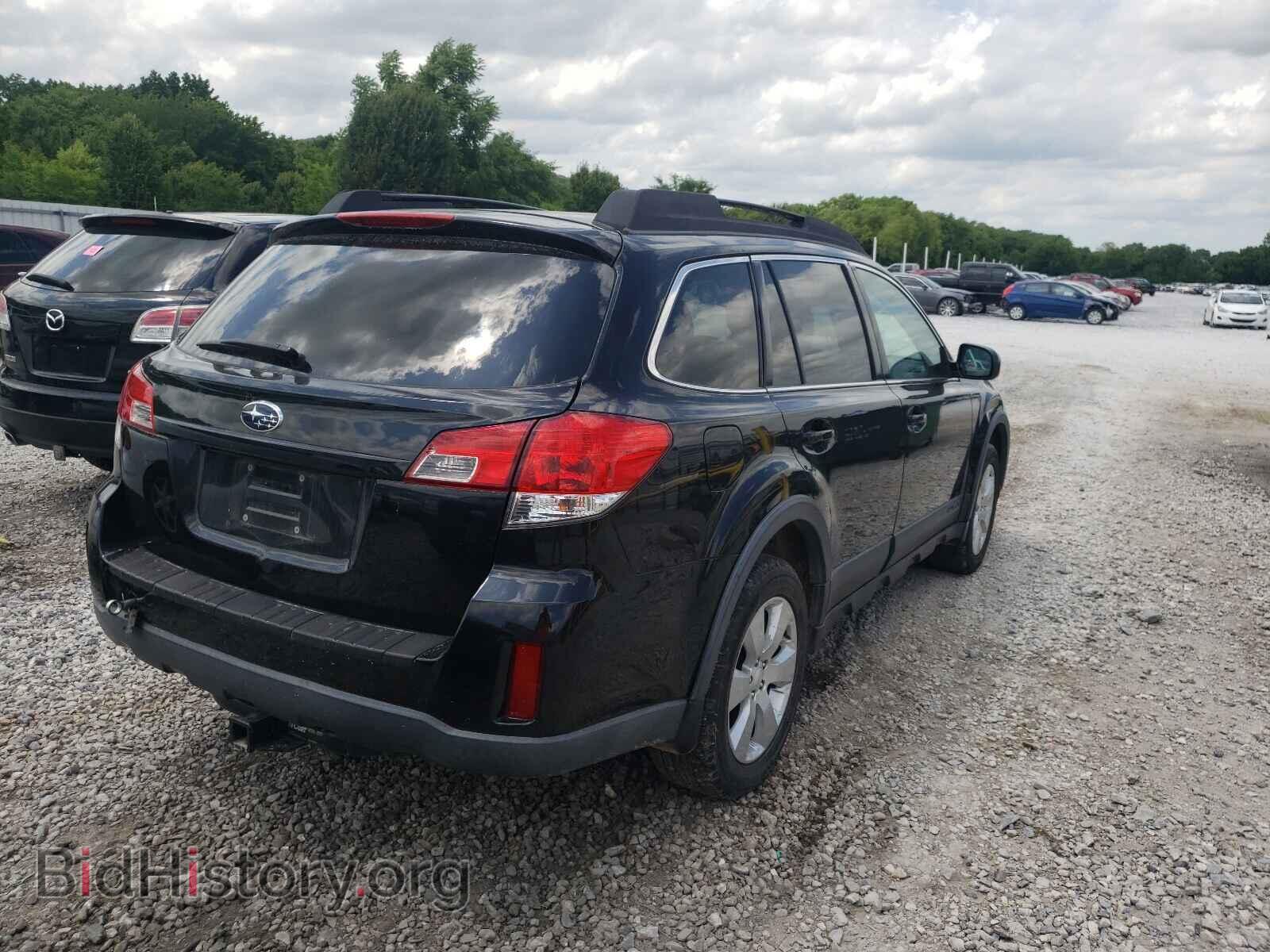 2011 SUBARU OUTBACK - VIN: 4S4BRBGC8B3332288 - Photo 4