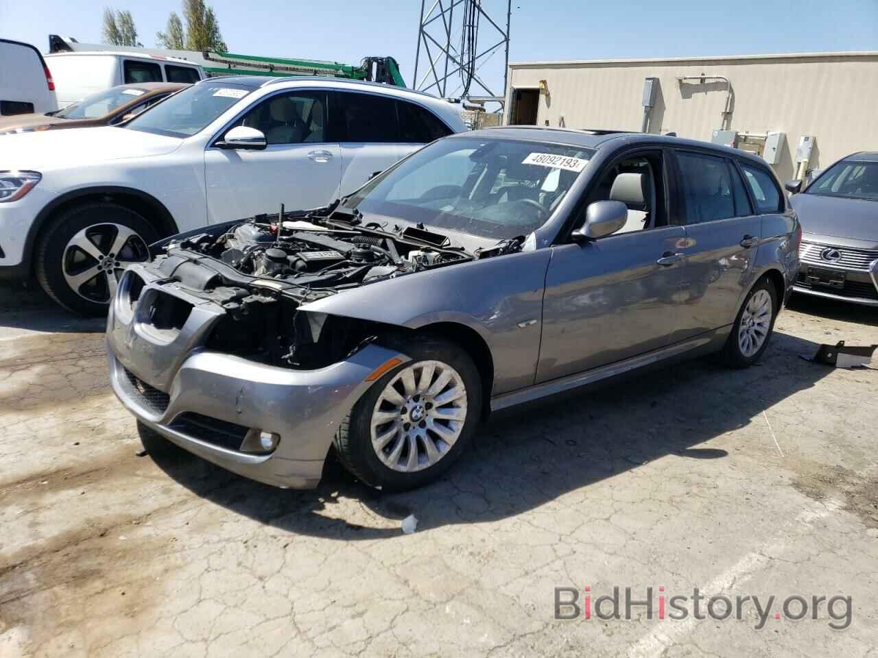 Photo WBAUT9C58AA191261 - BMW 3 SERIES 2010