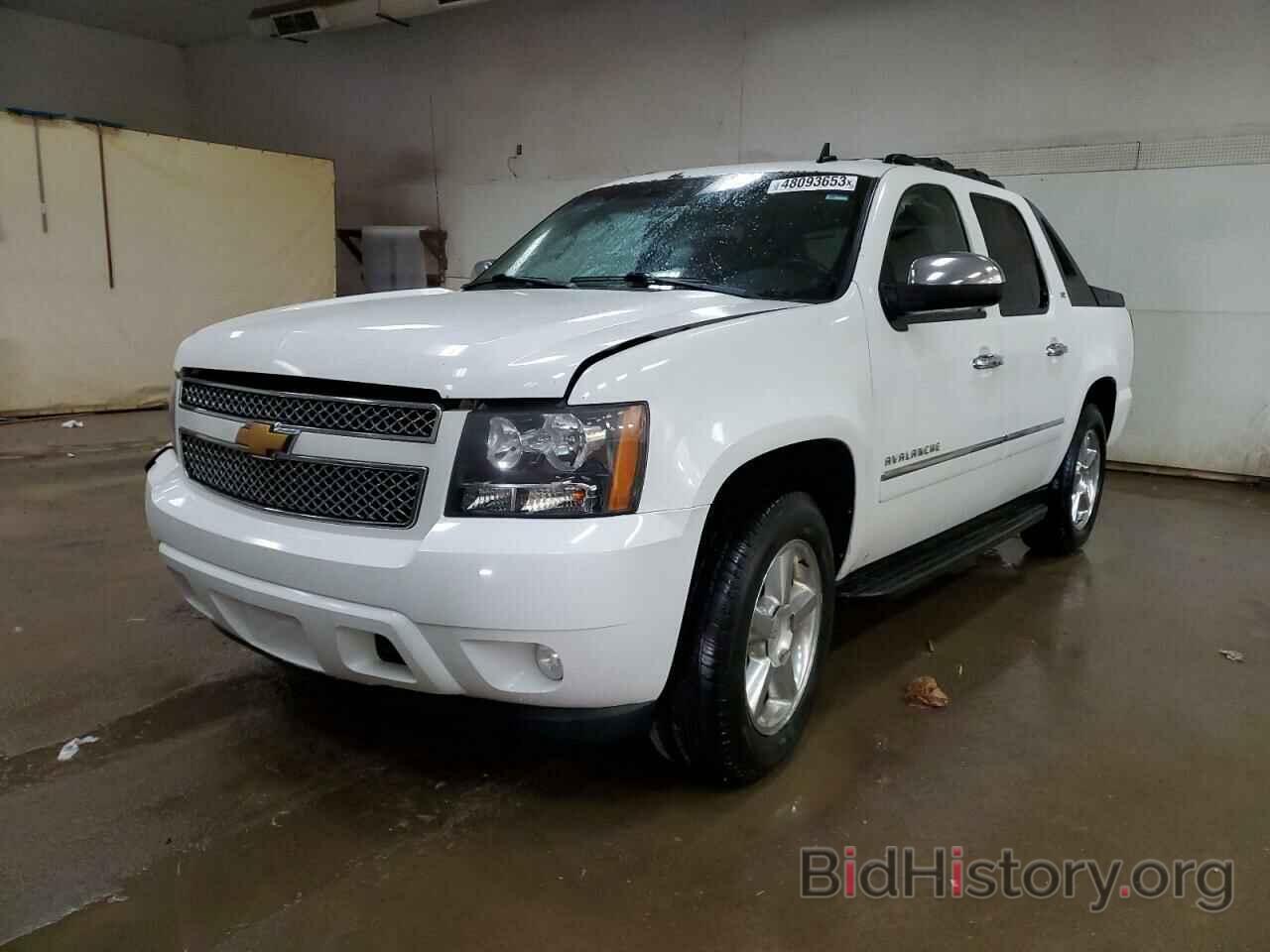 Photo 3GNTKGE70CG277972 - CHEVROLET AVALANCHE 2012